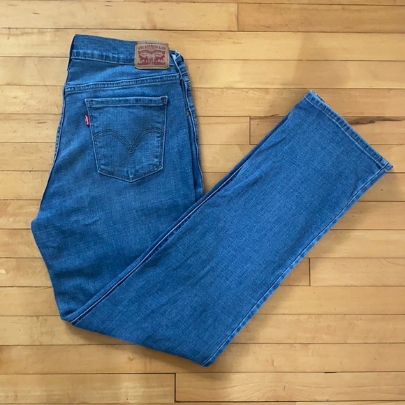 2/$40 Levi’s 505 Light Wash High Rise Mom Jeans